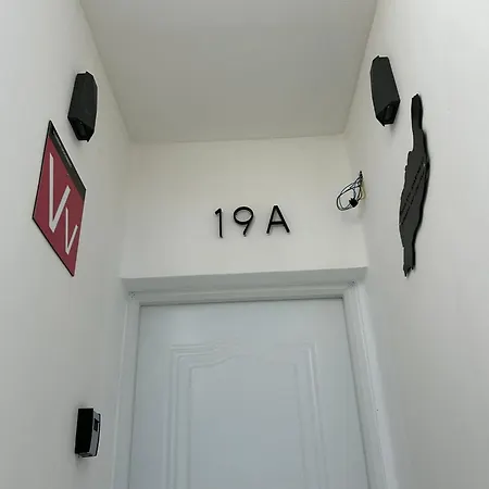 Apartment Tiger's Eye *